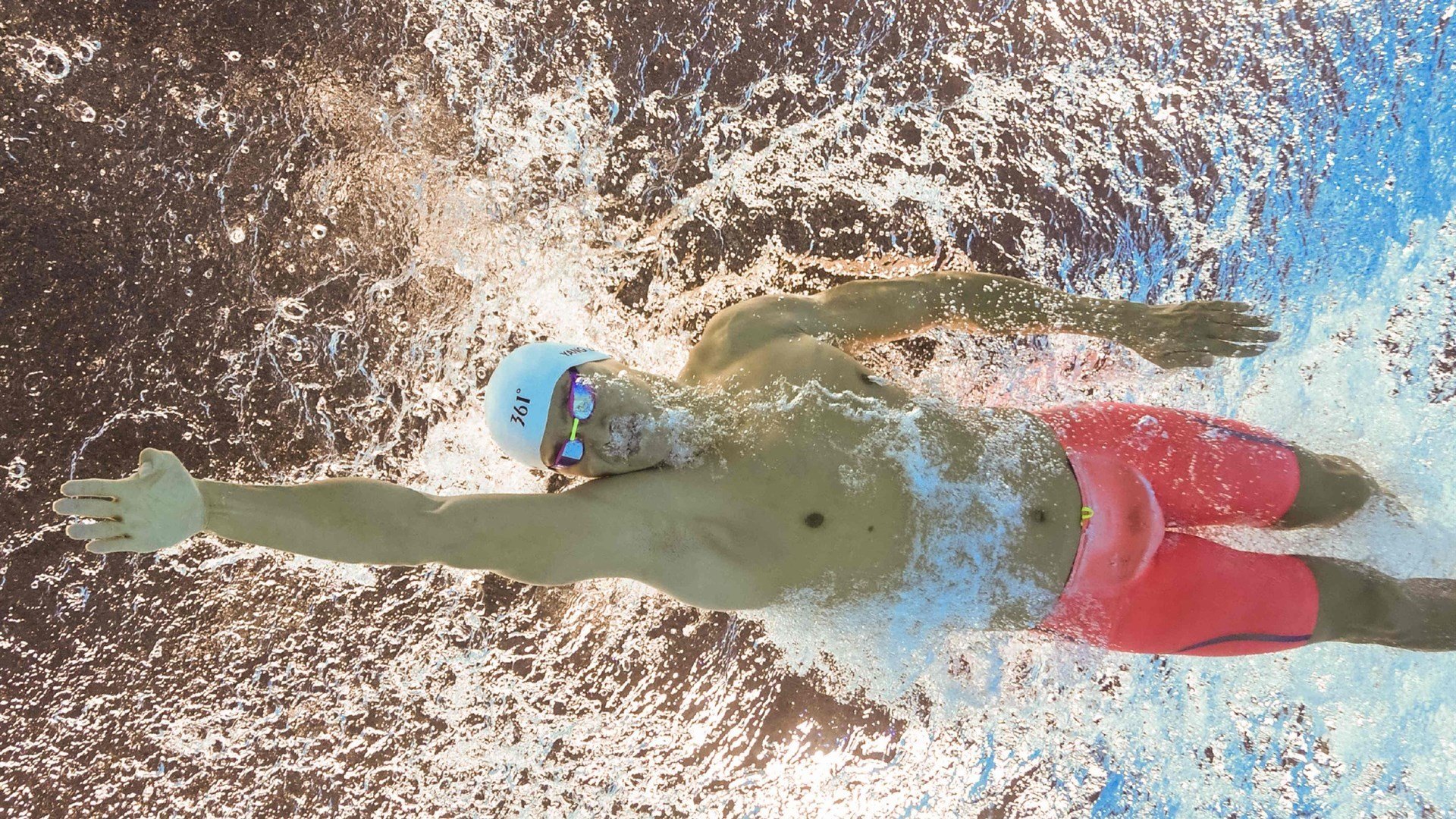 迪巴拉，攻防转换的艺术大师—卡塔尔对阵芬兰一役的战术核心解析